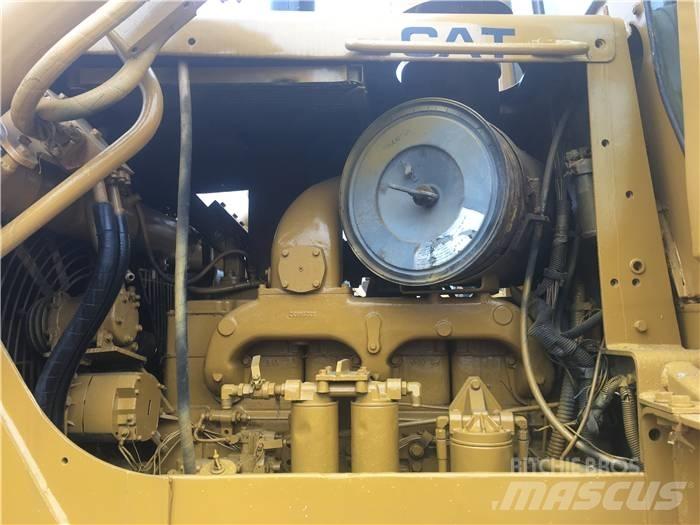 CAT D 8 H Vikšriniai buldozeriai
