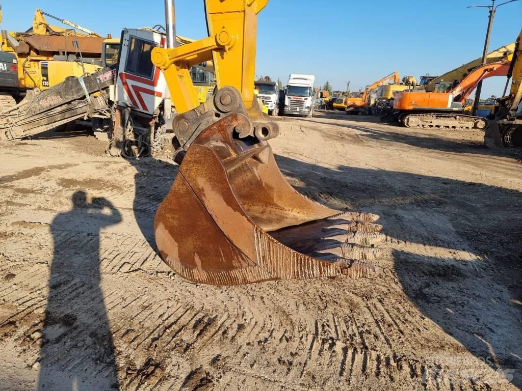CASE CX 210 LC Vikšriniai ekskavatoriai