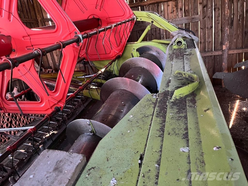 CLAAS Medion 310 Derliaus nuėmimo kombainai