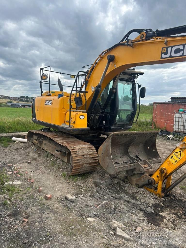 JCB JS 130 LC Vikšriniai ekskavatoriai