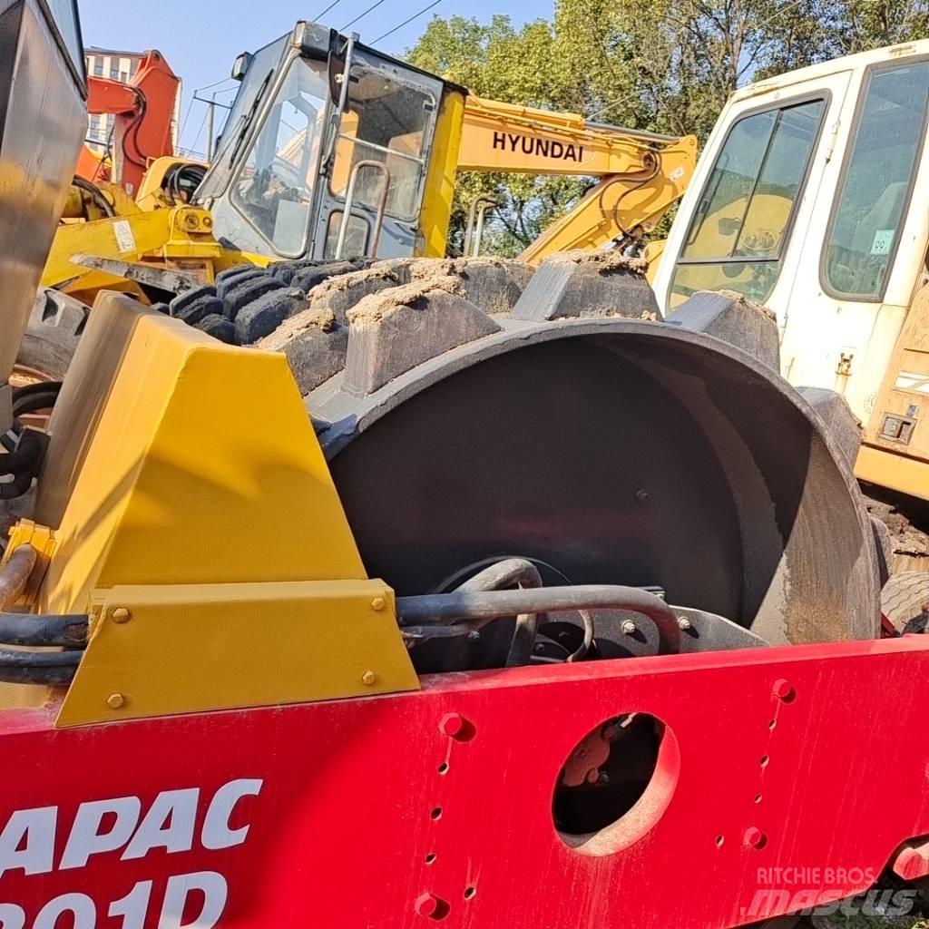Dynapac CA 301 D Vieno būgno volai