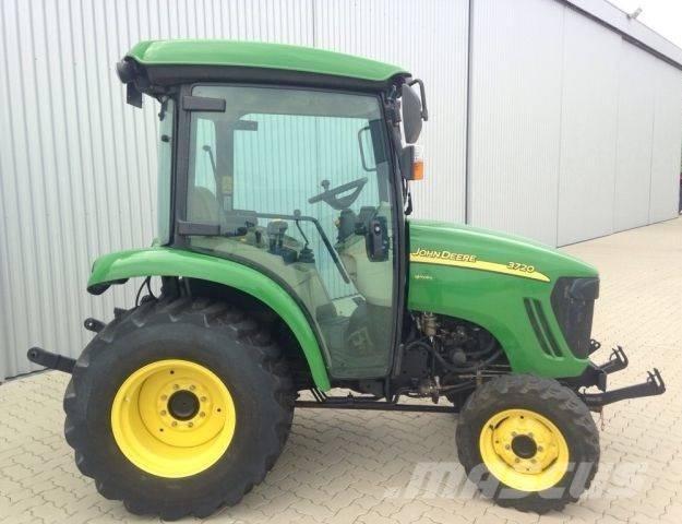 John Deere 3720 Traktoriai