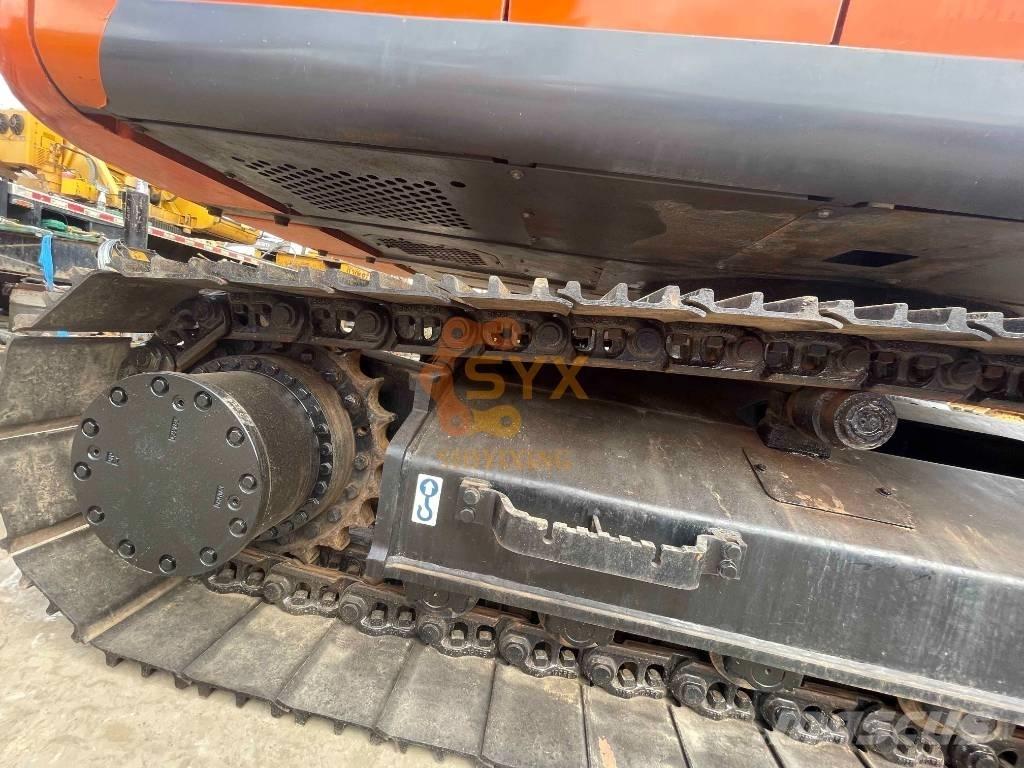 Hitachi ZX 240 HG Vikšriniai ekskavatoriai