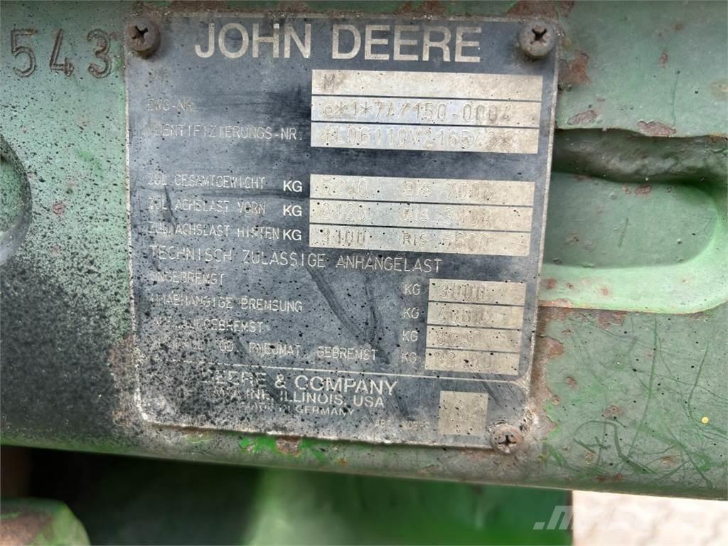 John Deere 6110 Traktoriai