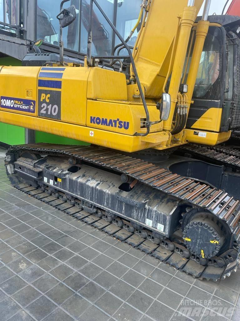 Komatsu PC210-10MO Vikšriniai ekskavatoriai
