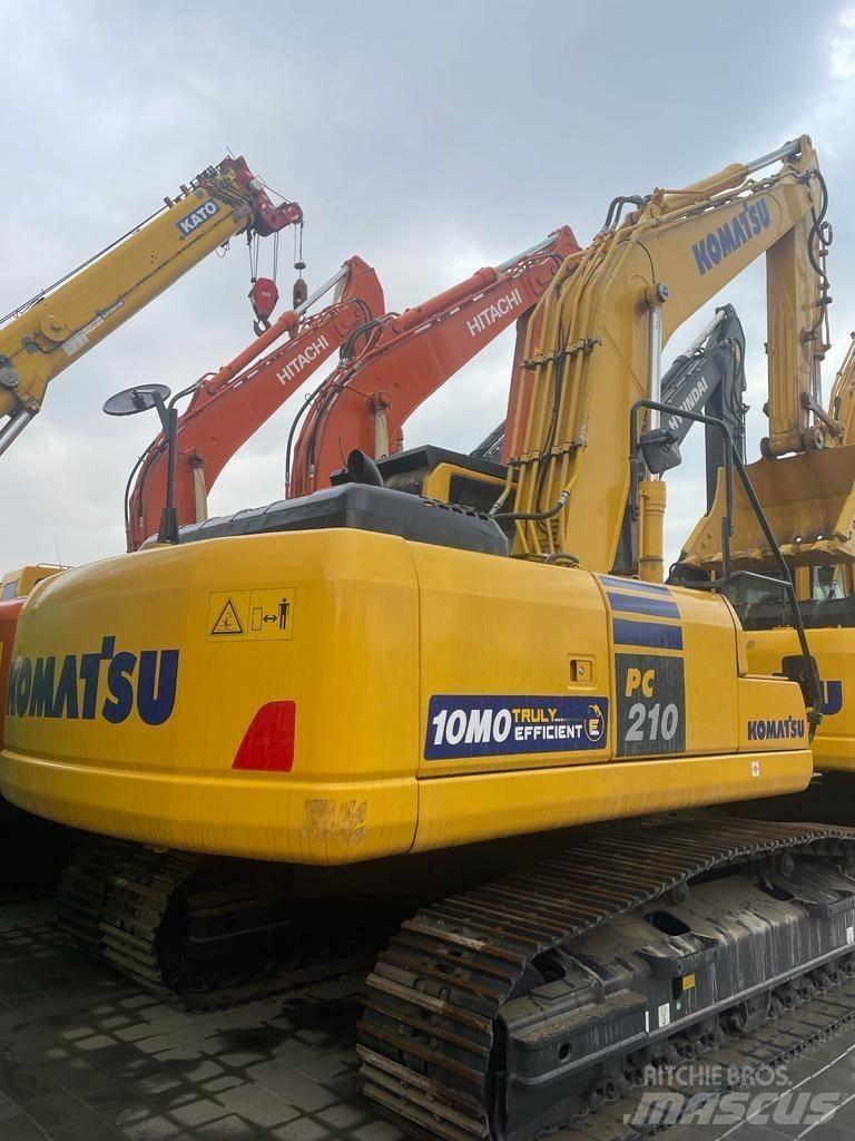 Komatsu PC210-10MO Vikšriniai ekskavatoriai