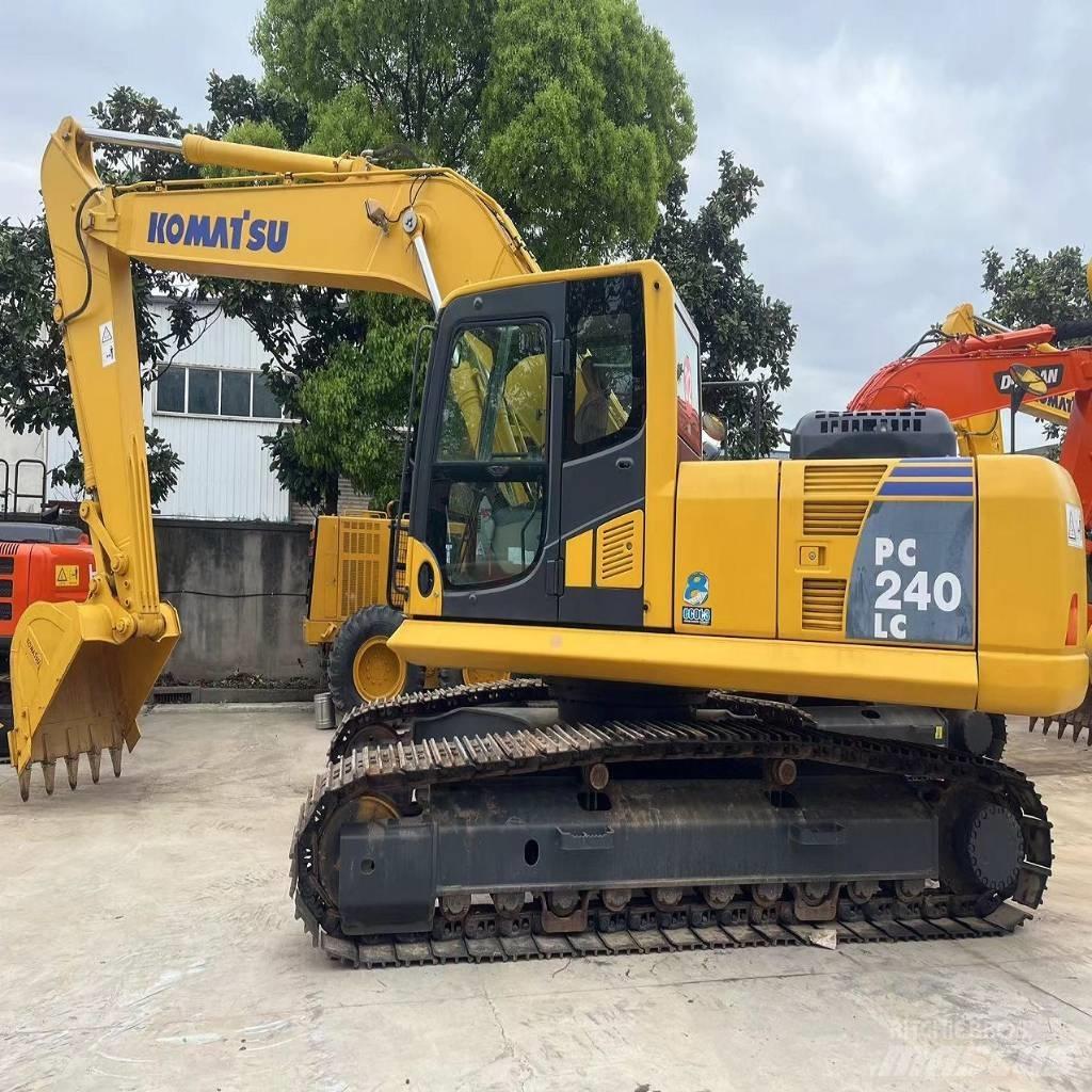 Komatsu PC 240 LC Vikšriniai ekskavatoriai