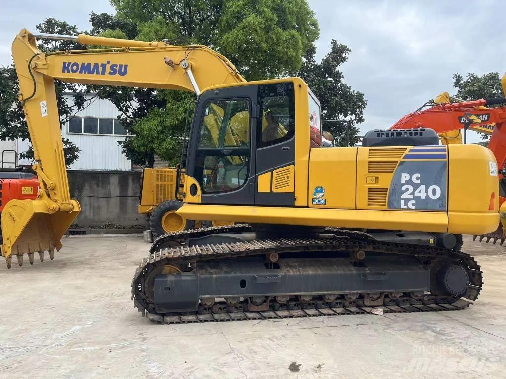 Komatsu PC 240 LC Vikšriniai ekskavatoriai