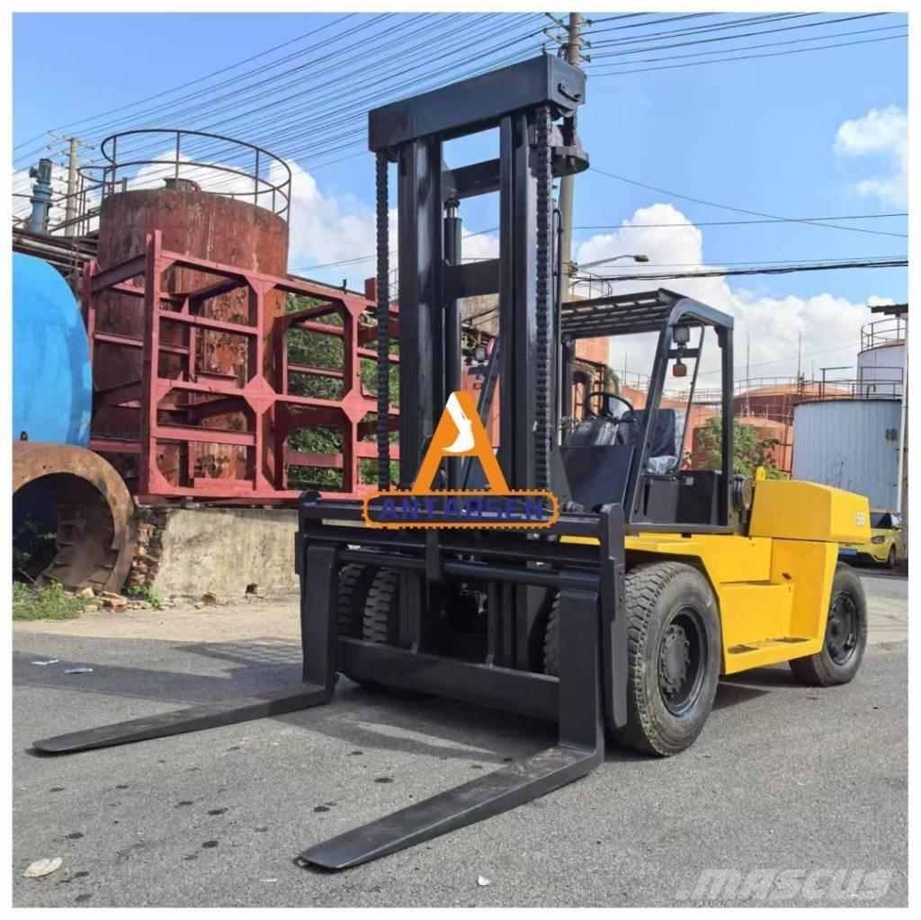 Komatsu FD150-7 Dyzeliniai krautuvai