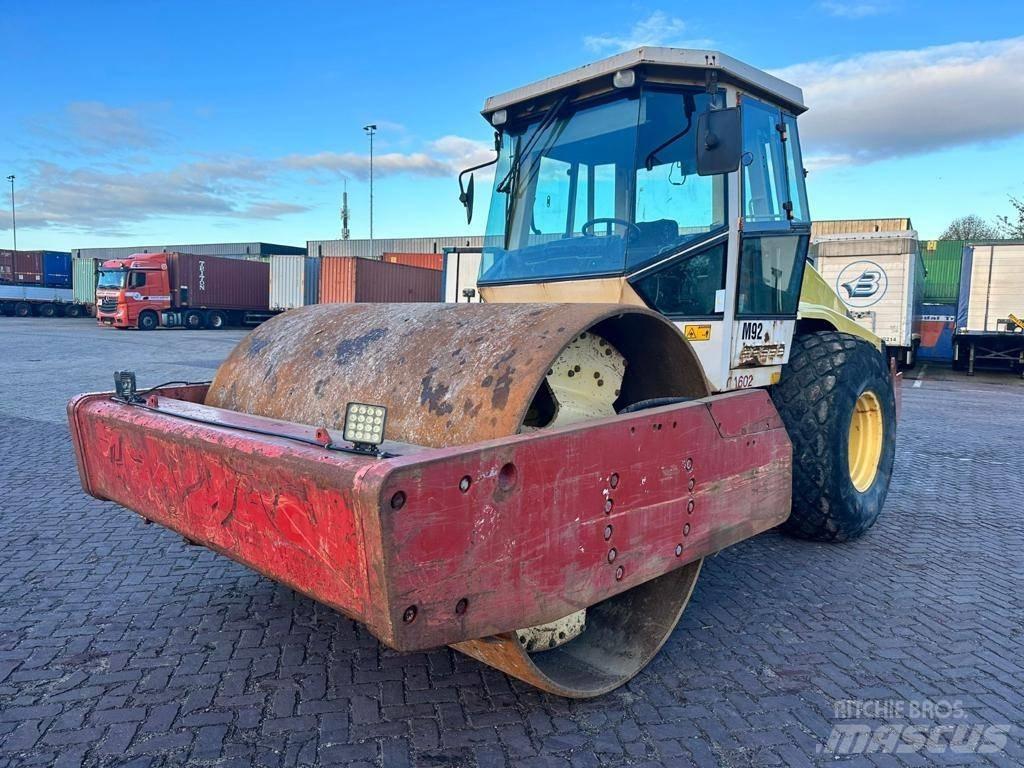 Dynapac CA 602 Vieno būgno volai