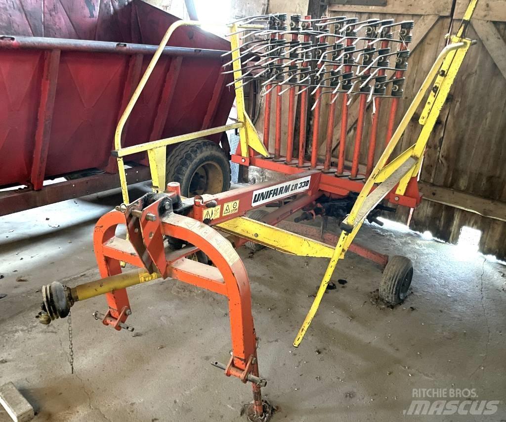 Unifarm CR 330 Šieno grėbliai ir vartytuvai