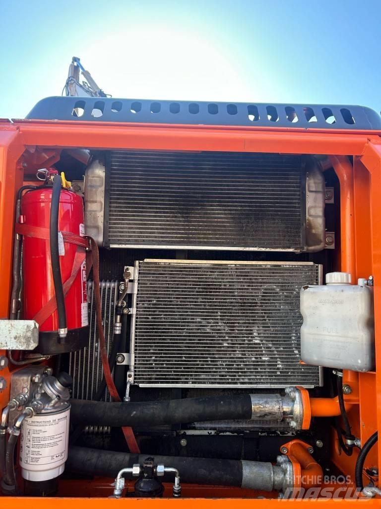 Doosan DX 210 W Ratiniai ekskavatoriai