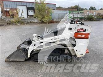 Bobcat MT85 Krautuvai su šoniniu pasukimu
