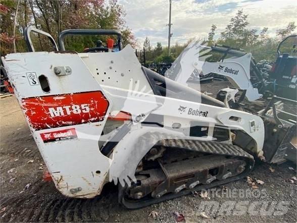 Bobcat MT85 Krautuvai su šoniniu pasukimu