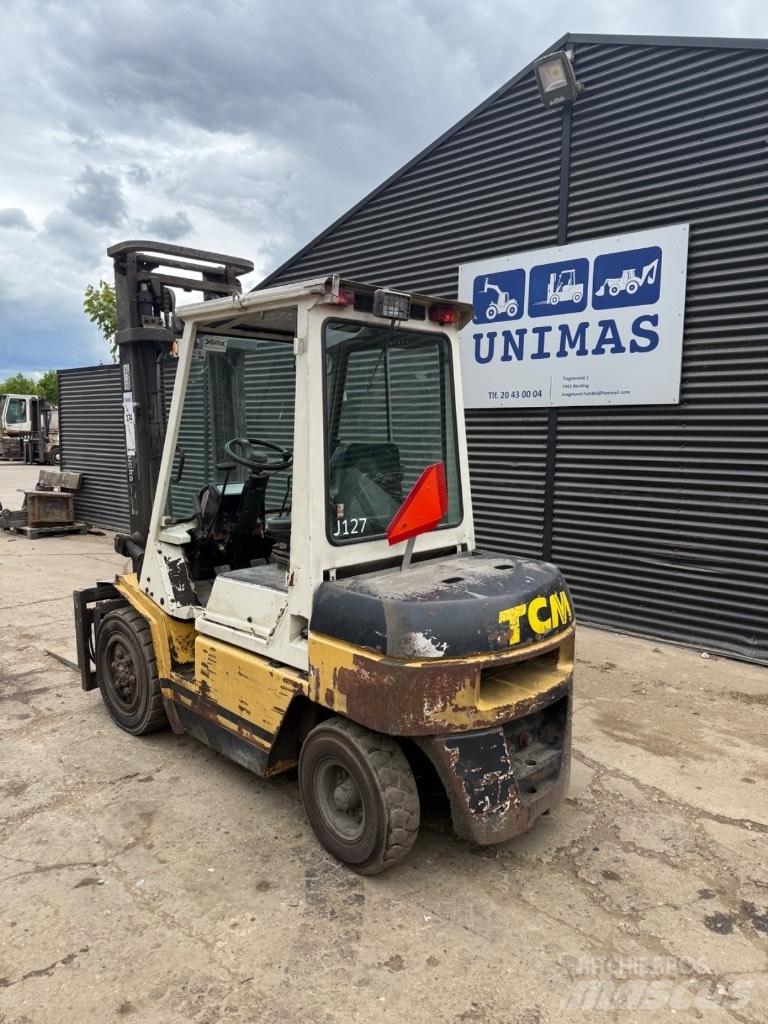 TCM FD 30 Dyzeliniai krautuvai