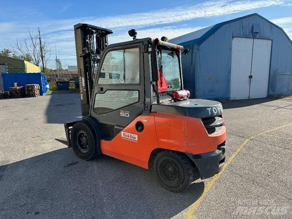 Toyota 40-8FD45N Dyzeliniai krautuvai