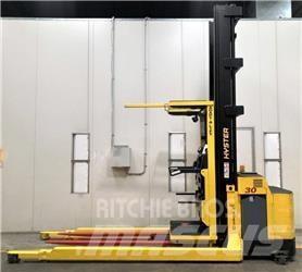 Hyster R30XMF2 Didelių aukščių keltuvai-krautuvai