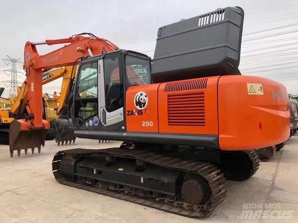 Hitachi ZX 250 Vikšriniai ekskavatoriai
