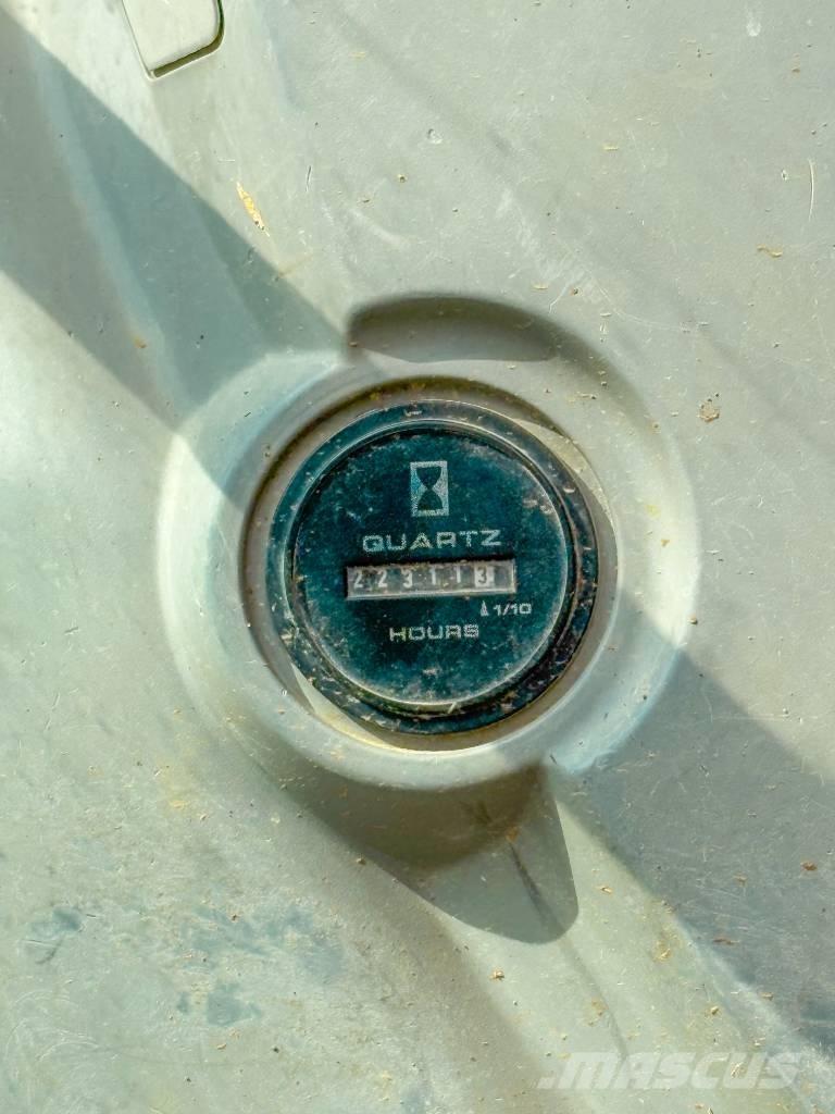 New Holland E 245 B Vikšriniai ekskavatoriai