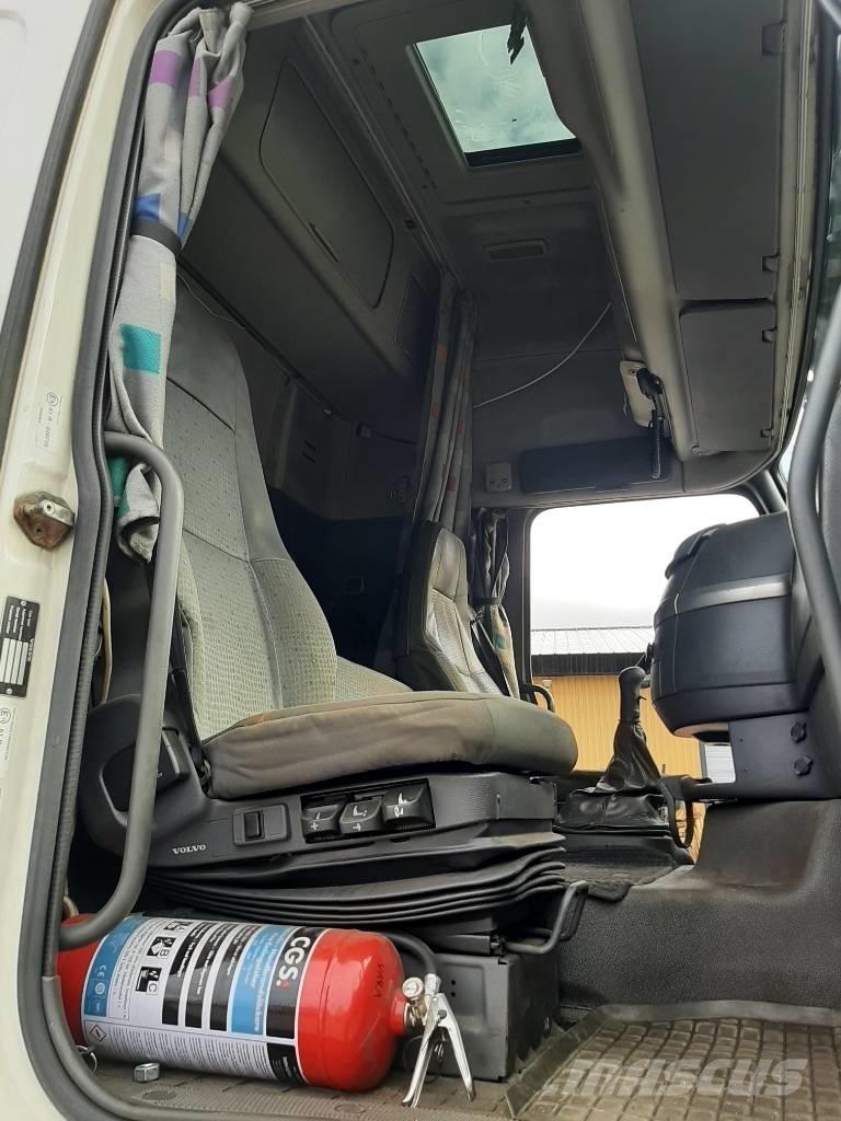 Volvo FH 12 Priekabos su tentu