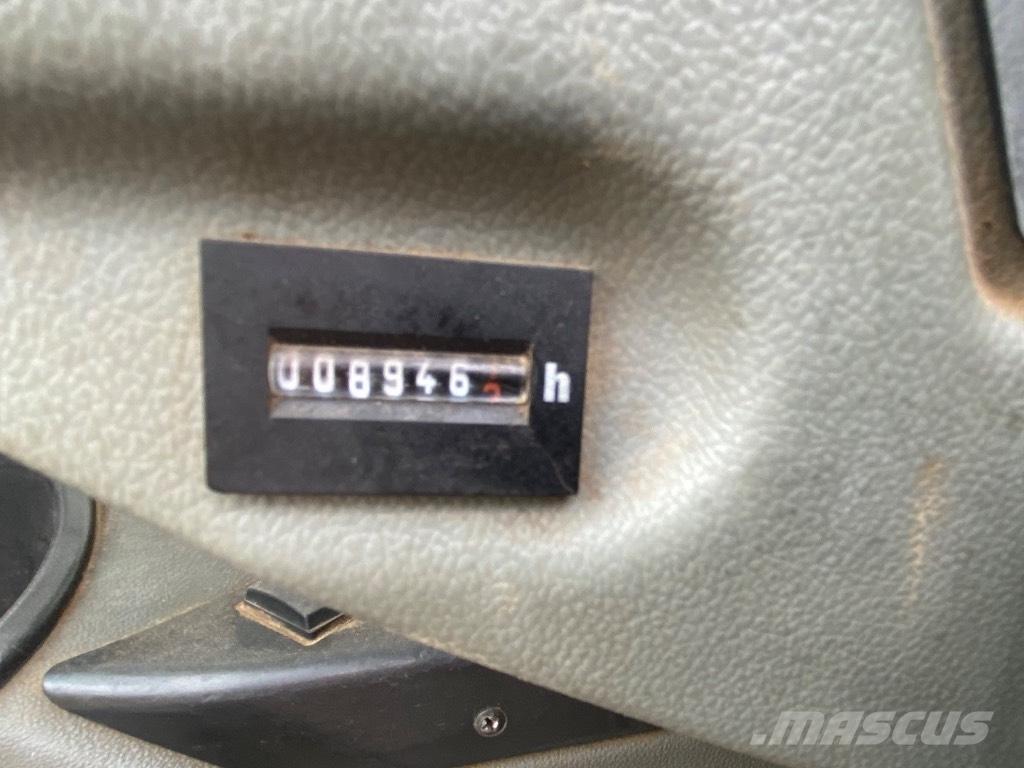 Liebherr R 922 Vikšriniai ekskavatoriai