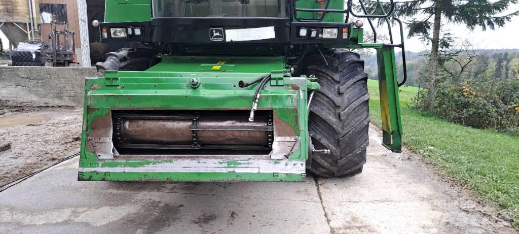 John Deere 2056HM Derliaus nuėmimo kombainai