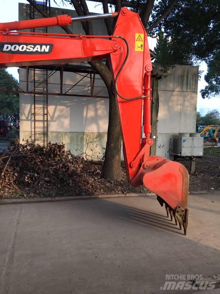 Doosan DH 150 W-7 Ratiniai ekskavatoriai