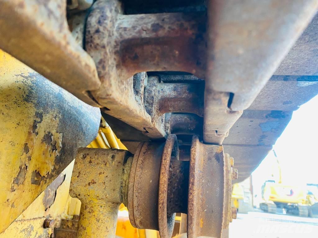 CAT 931 B Vikšriniai krautuvai