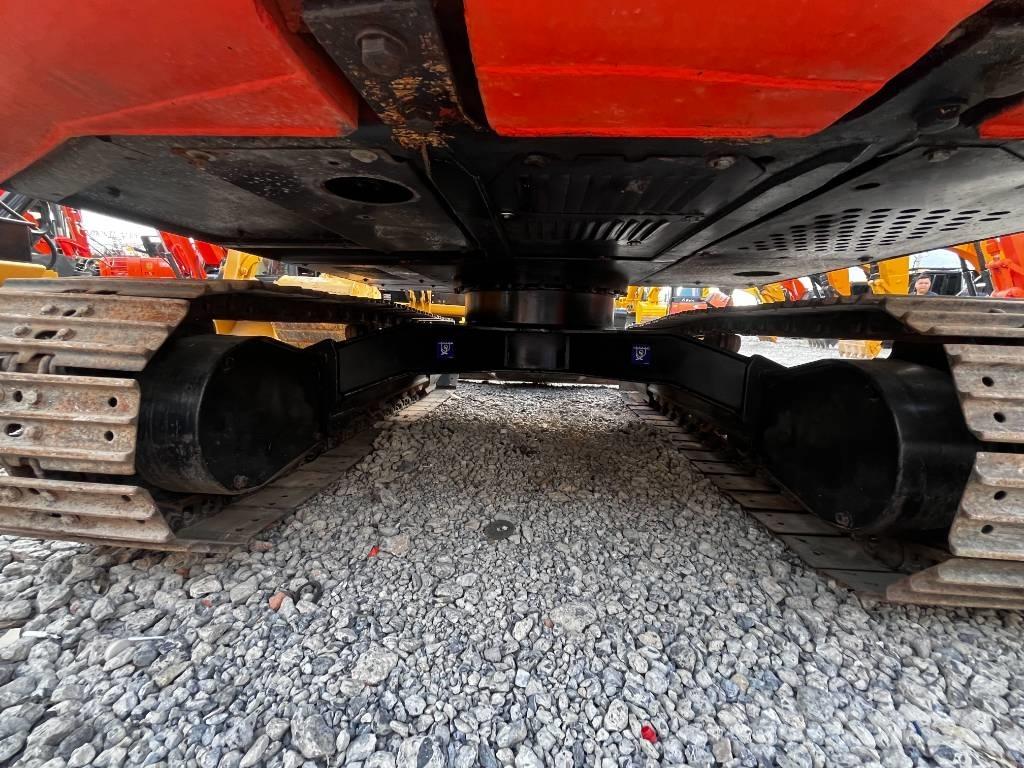 Hitachi ZX 70 Vidutinės galios ekskavatoriai 7-12 t