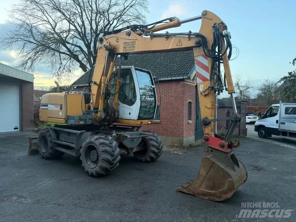 Liebherr A312 Ratiniai ekskavatoriai
