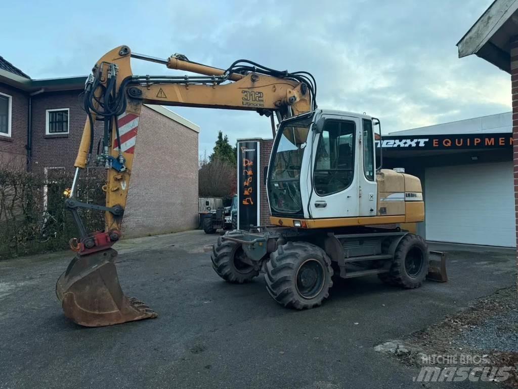 Liebherr A312 Ratiniai ekskavatoriai