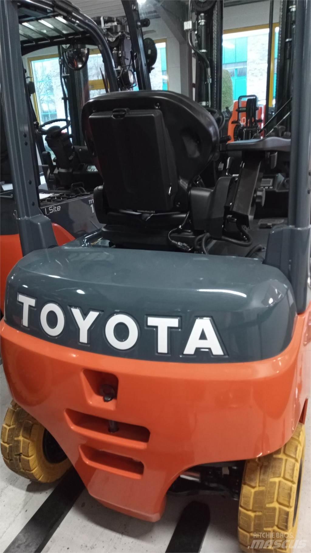 Toyota 8FBMK20T Elektriniai šakiniai krautuvai