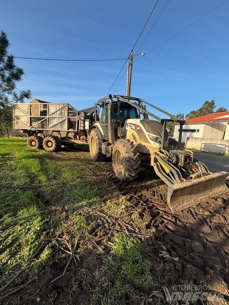 Valtra T 174 Naudoti miškovežiai (Forvarderiai)