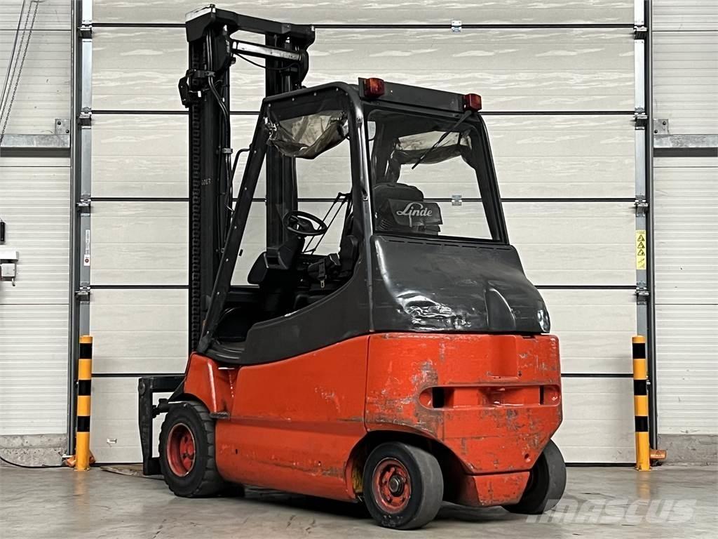 Linde E30 / 03 / 600 Elektriniai šakiniai krautuvai