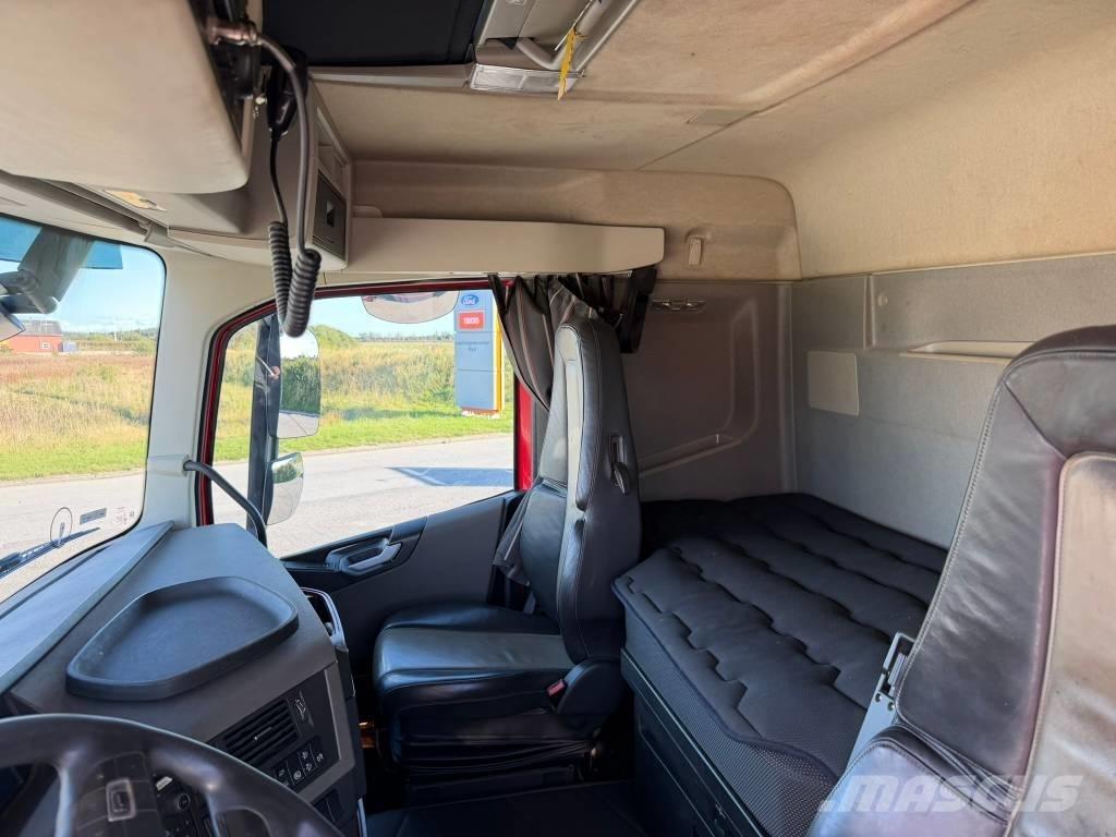 Volvo FH 500 Savivarčiai su kabeliniu keltuvu
