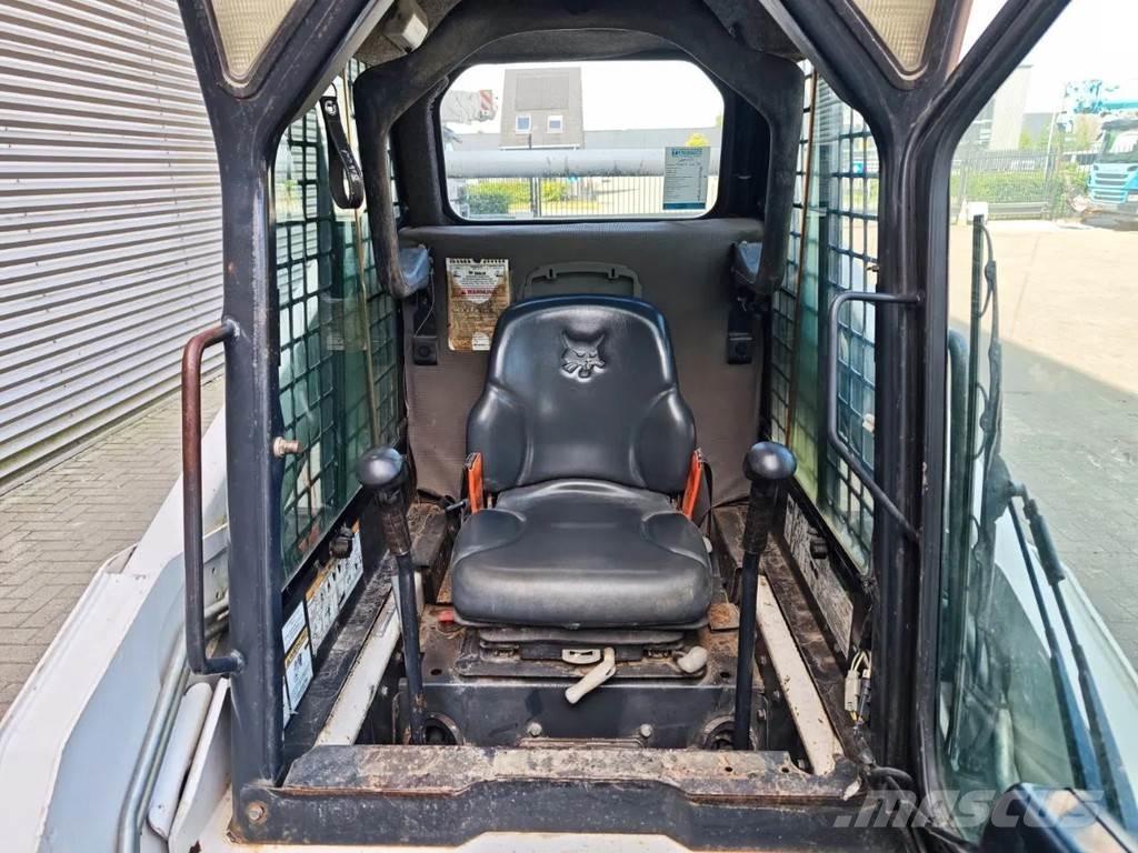 Bobcat T190 Krautuvai su šoniniu pasukimu