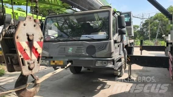Zoomlion ZTC 500 H5 Visureigiai kranai