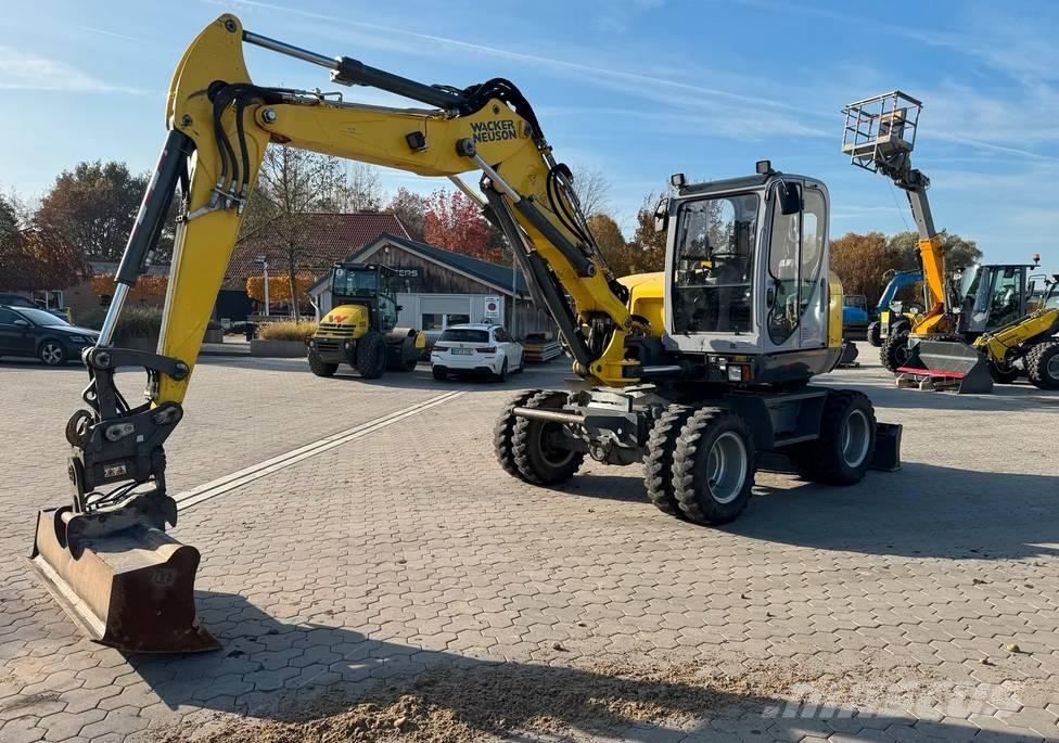 Wacker Neuson EW 100 Ratiniai ekskavatoriai