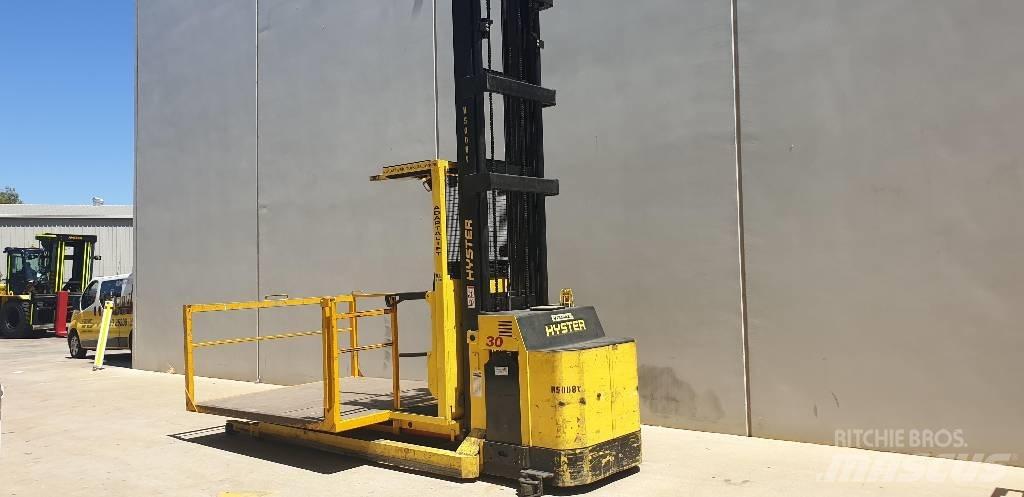 Hyster R30XMF2 Didelių aukščių keltuvai-krautuvai