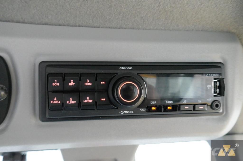 CAT 930M Naudoti ratiniai krautuvai