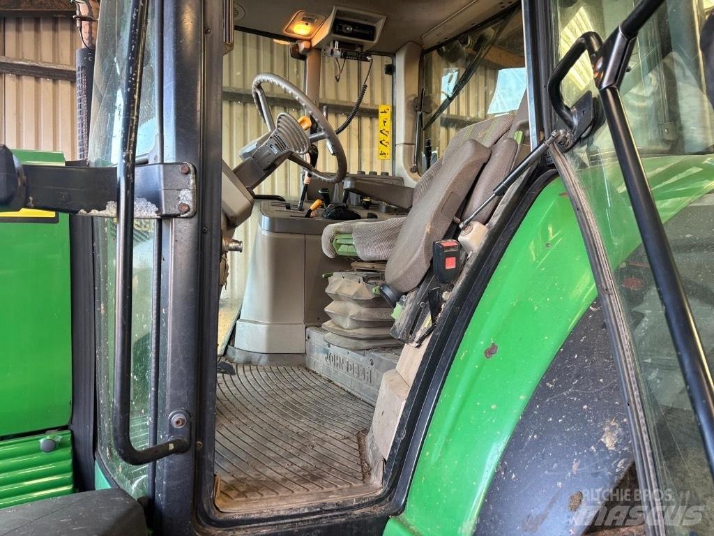 John Deere 6930 Traktoriai