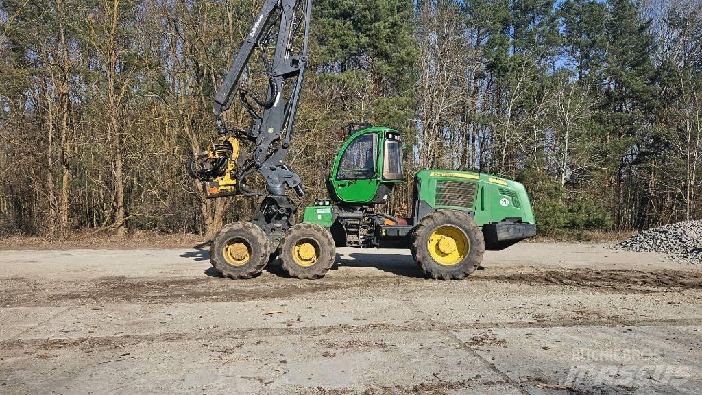 John Deere 1270 E Miško technika (Harvesteriai)