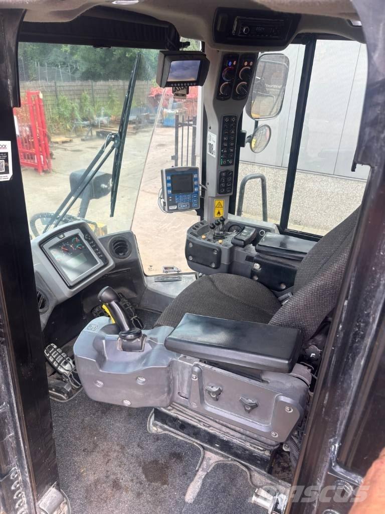CAT 972 K Naudoti ratiniai krautuvai