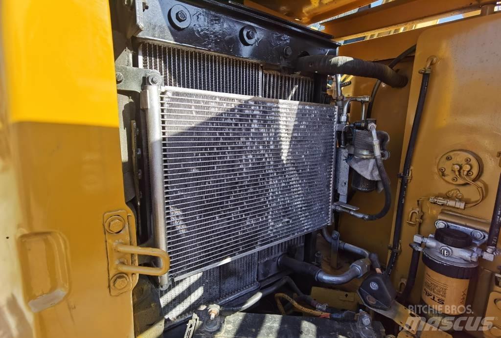 CAT 308 E 2 Vikšriniai ekskavatoriai