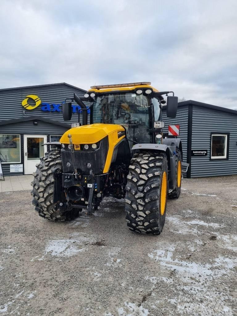 JCB Fastrac 4220 Traktoriai