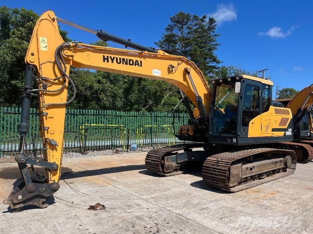 Hyundai HX 180 L Vikšriniai ekskavatoriai