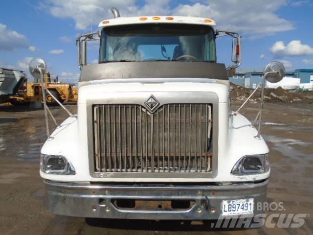 International 9400 i Naudoti vilkikai