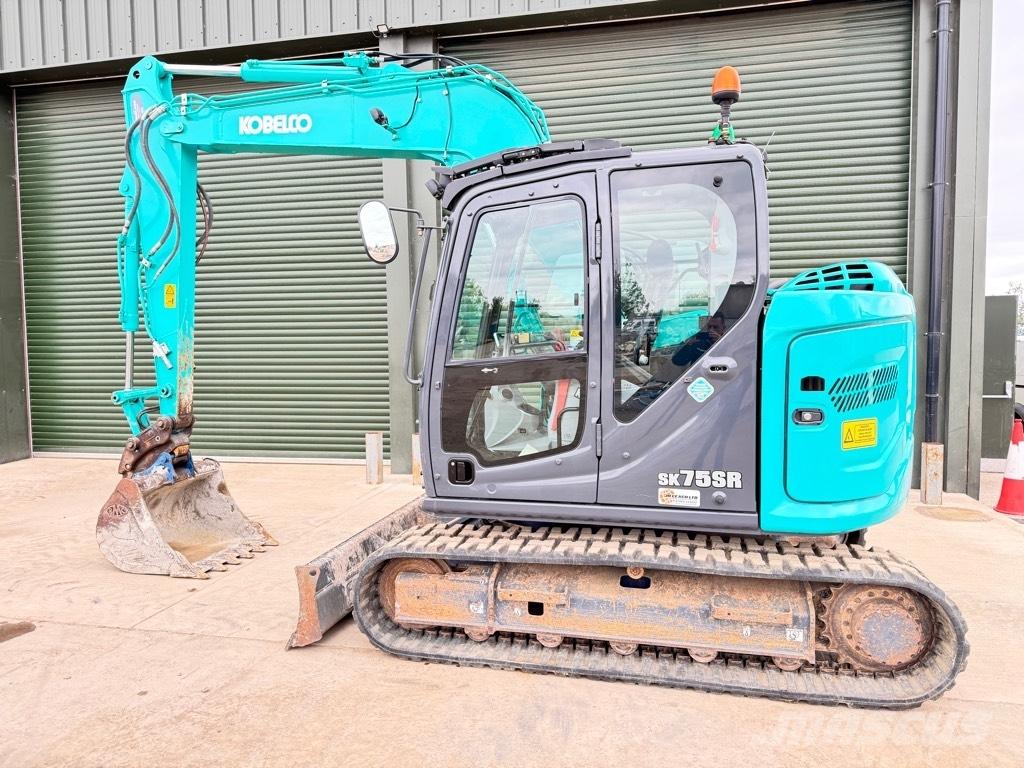 Kobelco SK75SR-7 Vidutinės galios ekskavatoriai 7-12 t