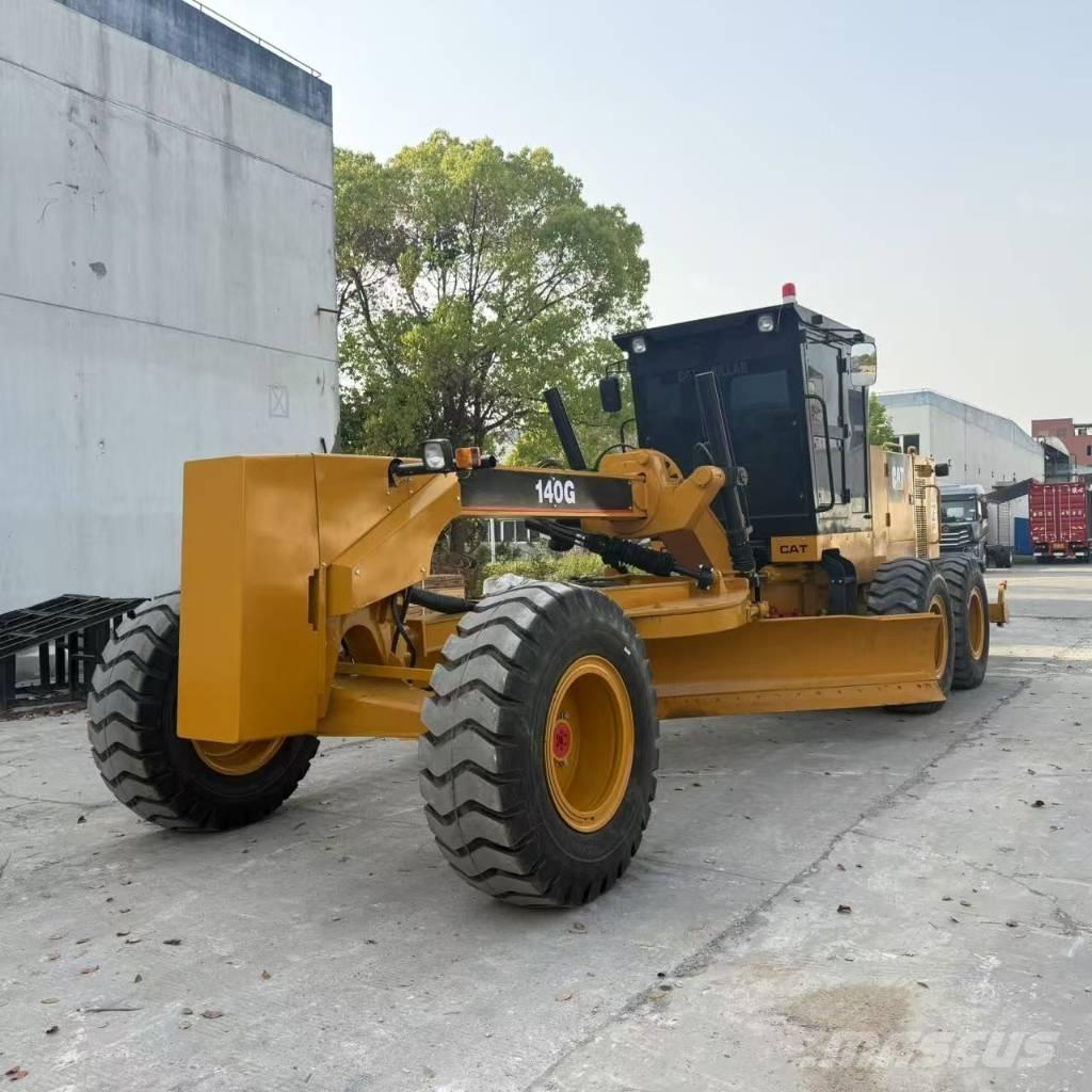 CAT 140 G Greideriai