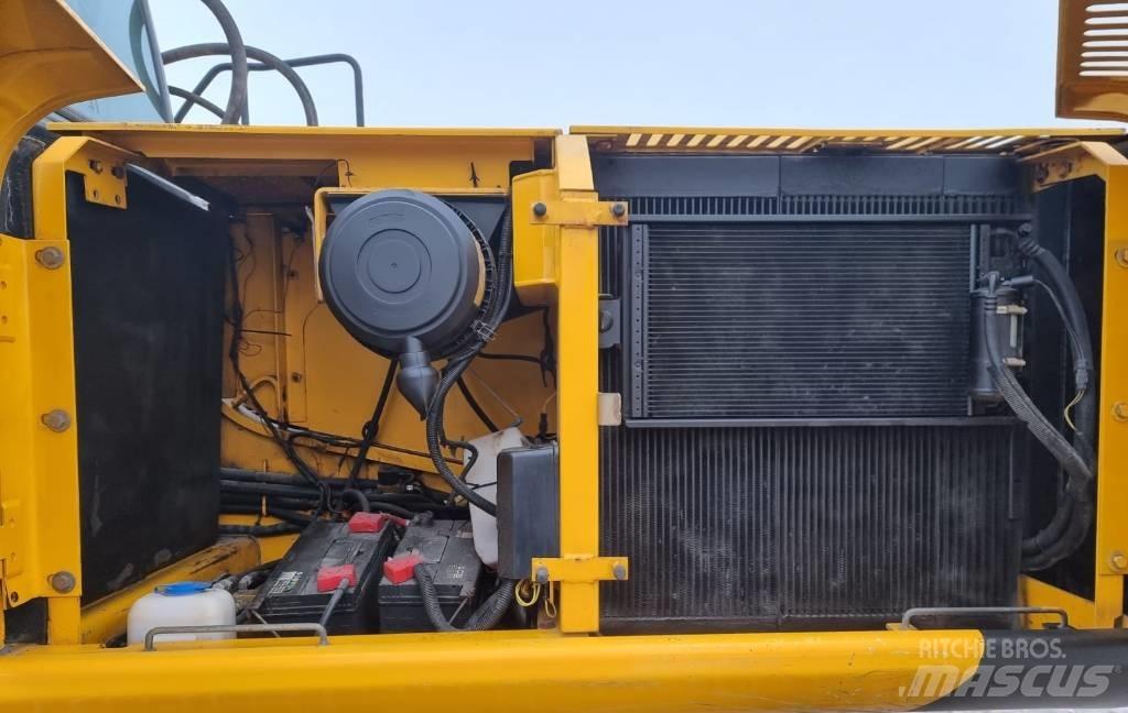 JCB JS 220 LC Vikšriniai ekskavatoriai